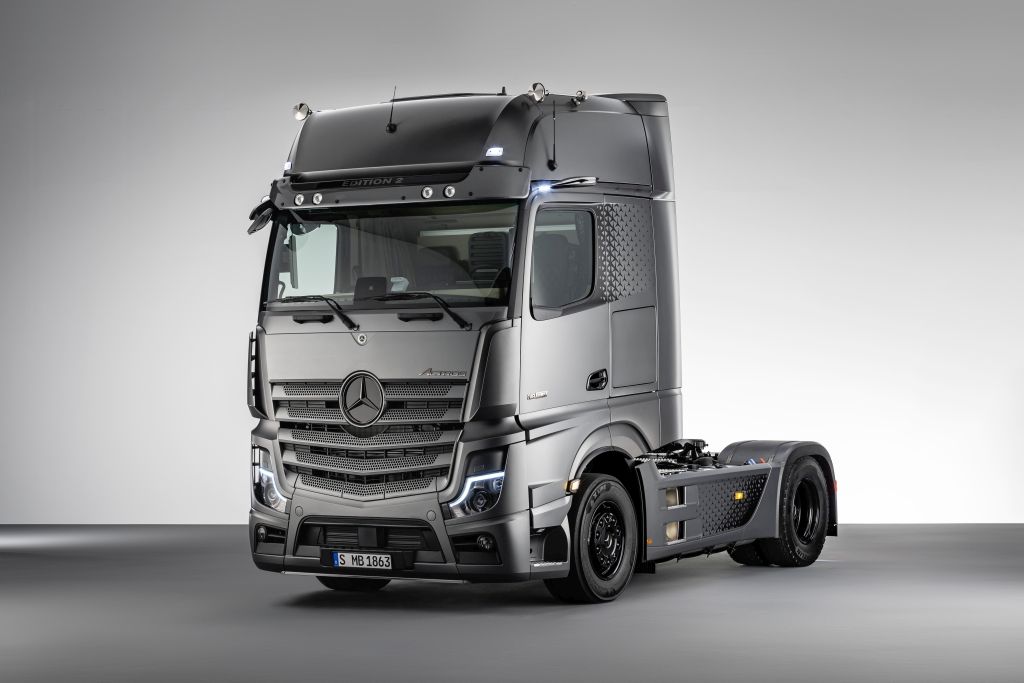 Mercedes Actros L